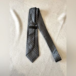 NWOT men’s shirt tie by “CALVIN KLEIN”
